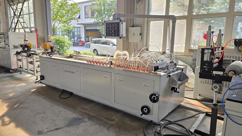 Machine de panneau Soffit, 