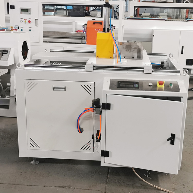 Machine de platelage WPC