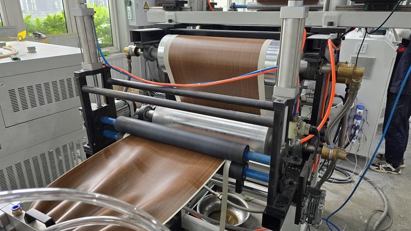 Soffit Machine, ligne de production du panneau Soffit