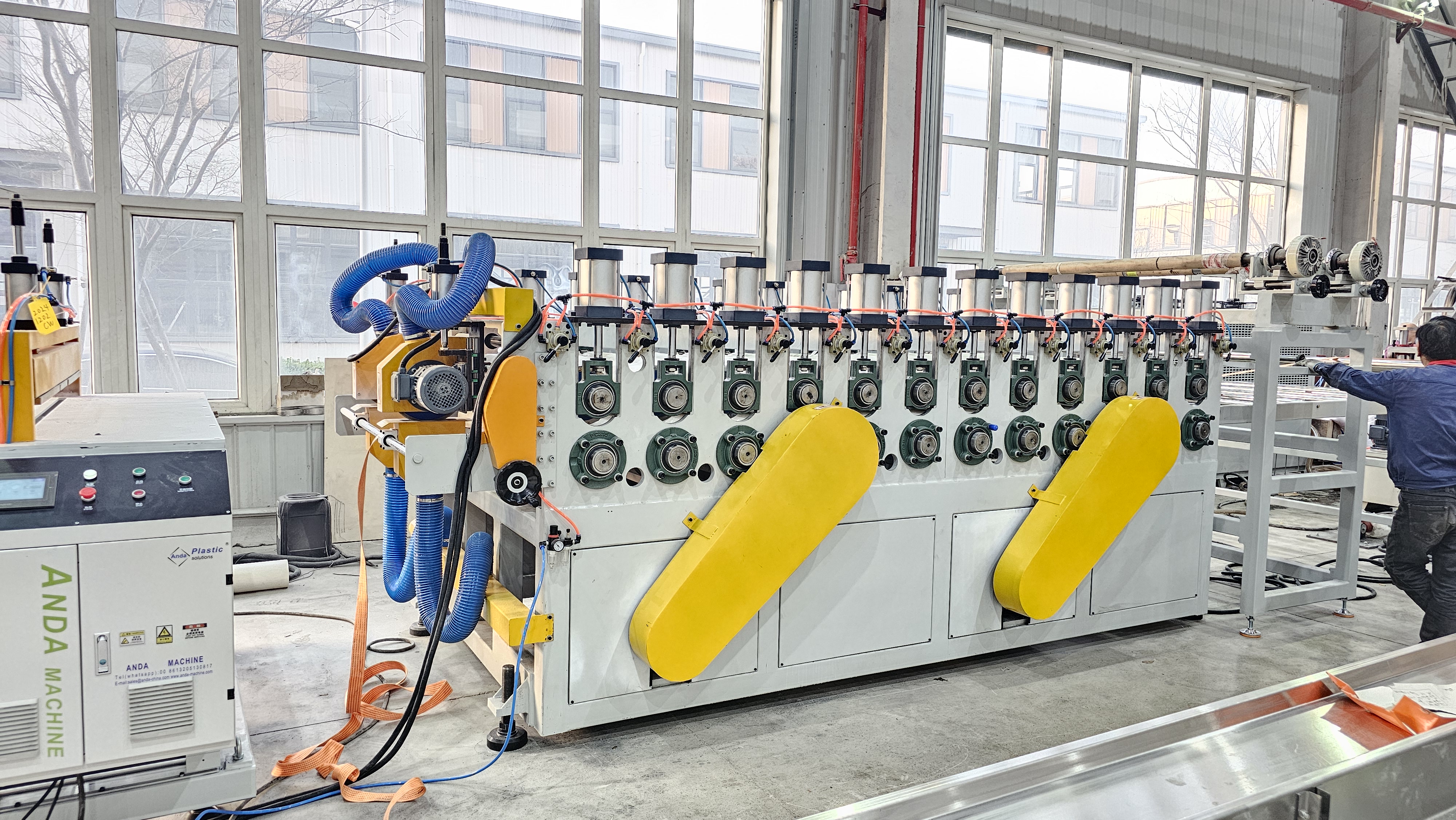 Machine de fabrication de panneaux de mousse PVC, machine de fabrication de panneaux de mousse PVC, ligne de production de panneaux de mousse PVC