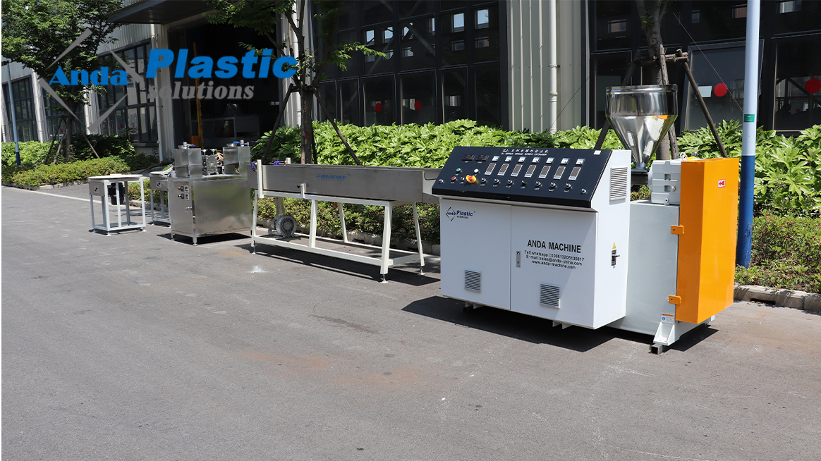 Machine de fabrication de bande de bande de bandes en PVC