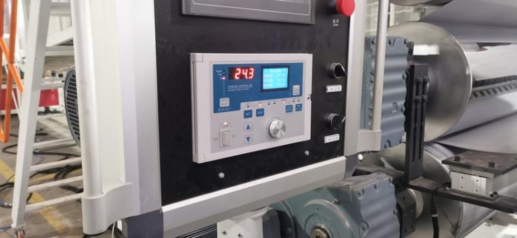 Machine de feuille de marbre en PVC, machine de fabrication de feuille de marbre en PVC, ligne de production de feuille de stratifi&eacute; en PVC