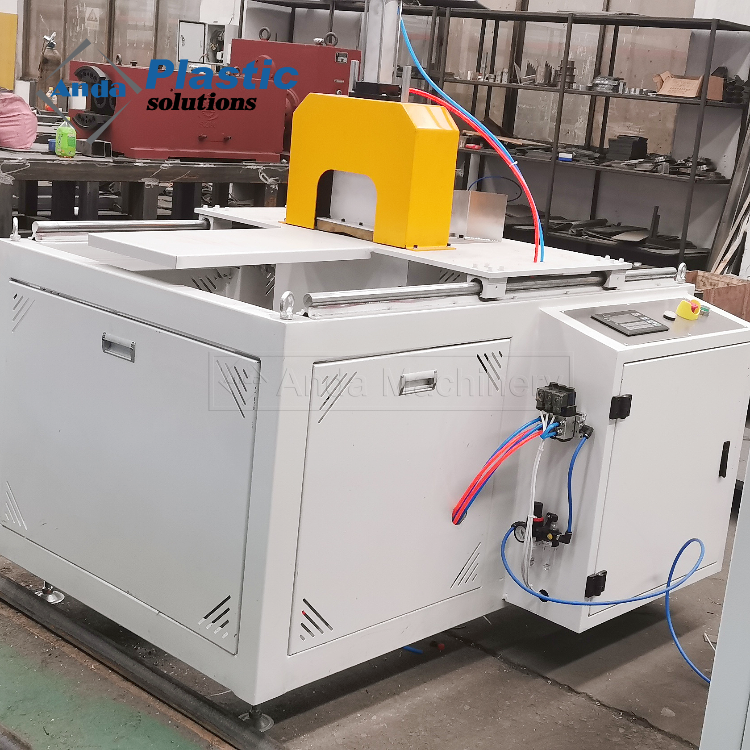 Ligne de production de machine de création de profil WPC