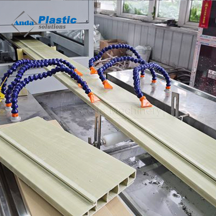 Anda Machine de fabrication du cadre WPC