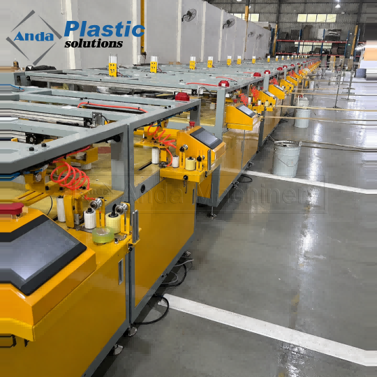 Enrouleur automatique de bandes de chant en PVC