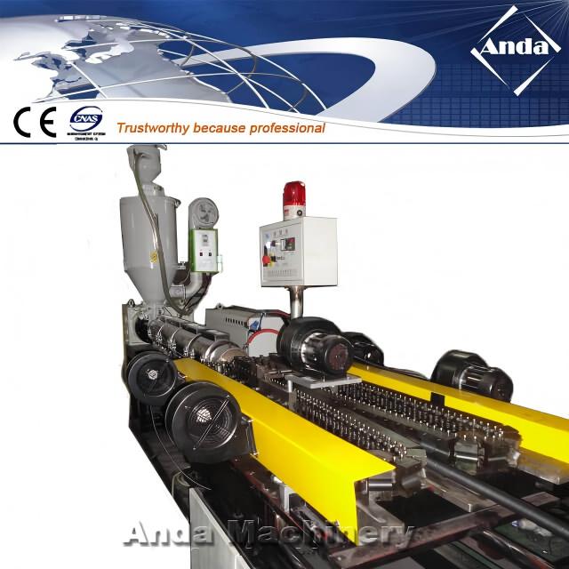 Extrudeuse-de-machine-de-fabrication-de-tuyaux-ondul&eacute;s-&agrave;-paroi-PE-PP-simple-3904-3150(1).jpg