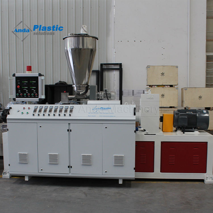 Machine de goulotte de câble en PVC